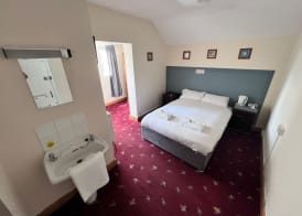 Swan Lake Hotel 5