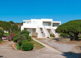 Tselios Apartments & Studios 2