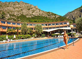 Aria Life Hotel 5