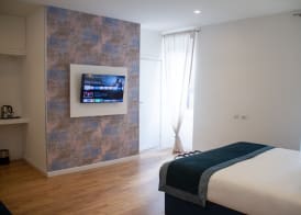 Home at Rome Vatican Suites 5