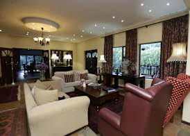 Shangri-La Manor - Adults Only 3