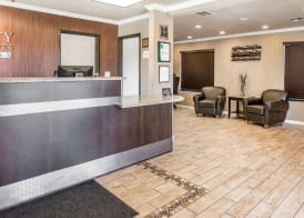 Quality Inn & Suites Woodland - Sacramento Airport 5