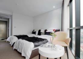 Eins Hotel 5