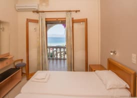 Dionysos Apartments 5