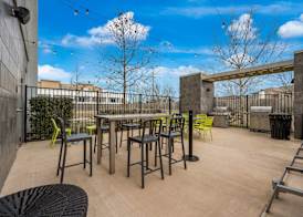 Home2 Suites by Hilton Baytown 2