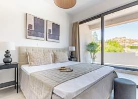 Sanders River Plaza - Airy 1 Bedroom Apartment With Balcony 2