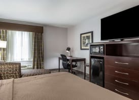 Best Western Oakdale Inn 5