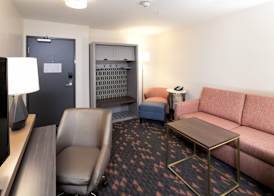 Holiday Inn & Suites KALAMAZOO WEST by IHG 2