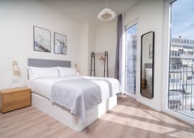 Limehome Valencia Carrer de Sant Jacint 2