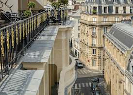 Maison Astor Paris, Curio Collection by Hilton 4