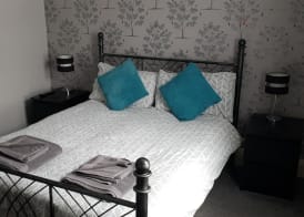 The Roslyn Guest House 2