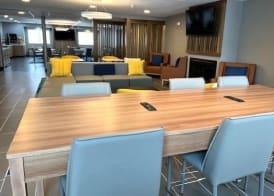Microtel Inn & Suites by Wyndham Rapid City 2