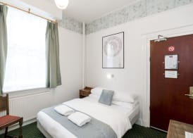 St Athans Hotel 3