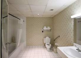TRAVELODGE BY WYNDHAM MONTREAL AIRPORT 5