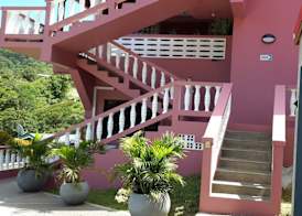 Top Ranking Hill View Guesthouse 2