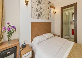 Raimond Hotel 4