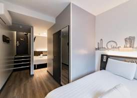 easyHotel Victoria 4