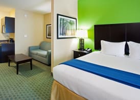Holiday Inn Express & Suites NEWPORT SOUTH by IHG 3