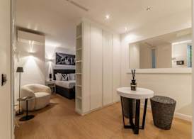 JOIVY Elegant Suites Near Villa Borghese 5