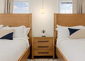 Surrey Beach House 4