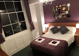 Fleur De Lis Hotel 4