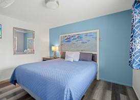 Bluebird Day Inn & Suites 3