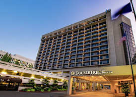 DoubleTree by Hilton Portland 2