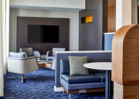 Courtyard by Marriott Memphis Airport 5