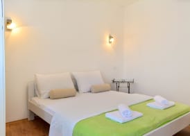 Golden B&B 2