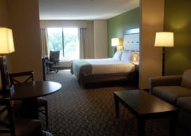 Holiday Inn Express & Suites WINCHESTER by IHG 5