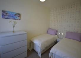 Victoria Cottage - Spacious Bright & Airy - Seconds to Beach - Pet Friendly - Easy Parking - Minutes to All Amenities - 60 percent Off Monthly Stays 4