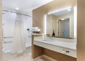 Fairfield Inn & Suites by Marriott Mebane 3