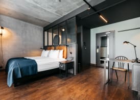 Exeter Hotel 2
