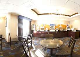 Holiday Inn Express & Suites BASTROP by IHG 3