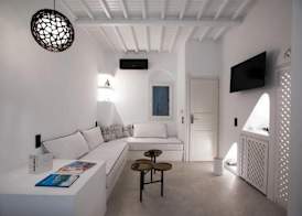 Mykonos High Cloe 3