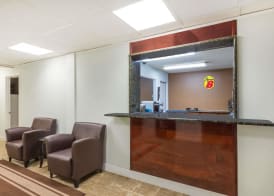 Super 8 by Wyndham Chattanooga Ooltewah 2