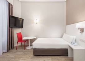 Hotel Madrid Gran Via 25 Affiliated by Melia 2