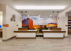 La Quinta Inn & Suites by Wyndham Lafayette Oil Center 4