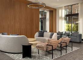 Courtyard by Marriott Richmond Downtown 2
