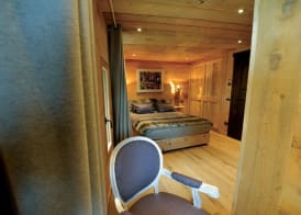 La Maison de Dolphe Chalet de Charme & Art gallery 4