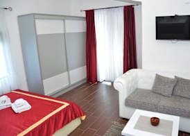 Apartments MaXhit 3