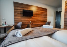 Sunset Hotel 5