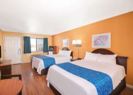 Travelodge by Wyndham Kingman 3