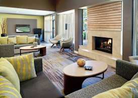 Courtyard by Marriott Macon 2