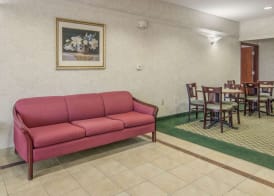 Econo Lodge Weatherford 5