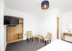 The Sandringham Hotel 3