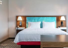 Hampton Inn Midland, On 3
