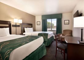 Travelodge by Wyndham Dexter 5