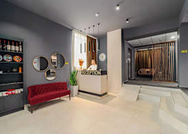 TA Collection Hotel 2