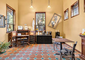 Northern Queen Inn 2